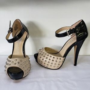 Rock & Republic platform heels nude, black, studs